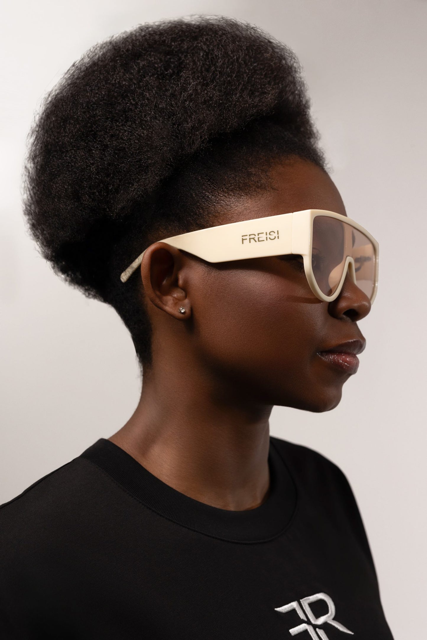 Freisi Opulent style sunglasses-A fusion of luxury, sophistication and functionality